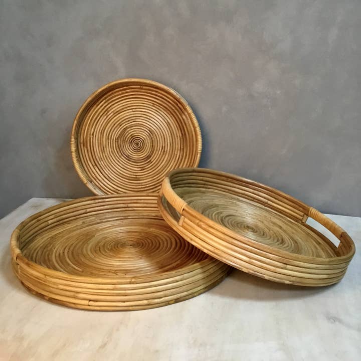 India Handicrafts Inc – Großhandel Deko-Tablett – Handgewebte Tabletts aus Rattan, 3er-Set4