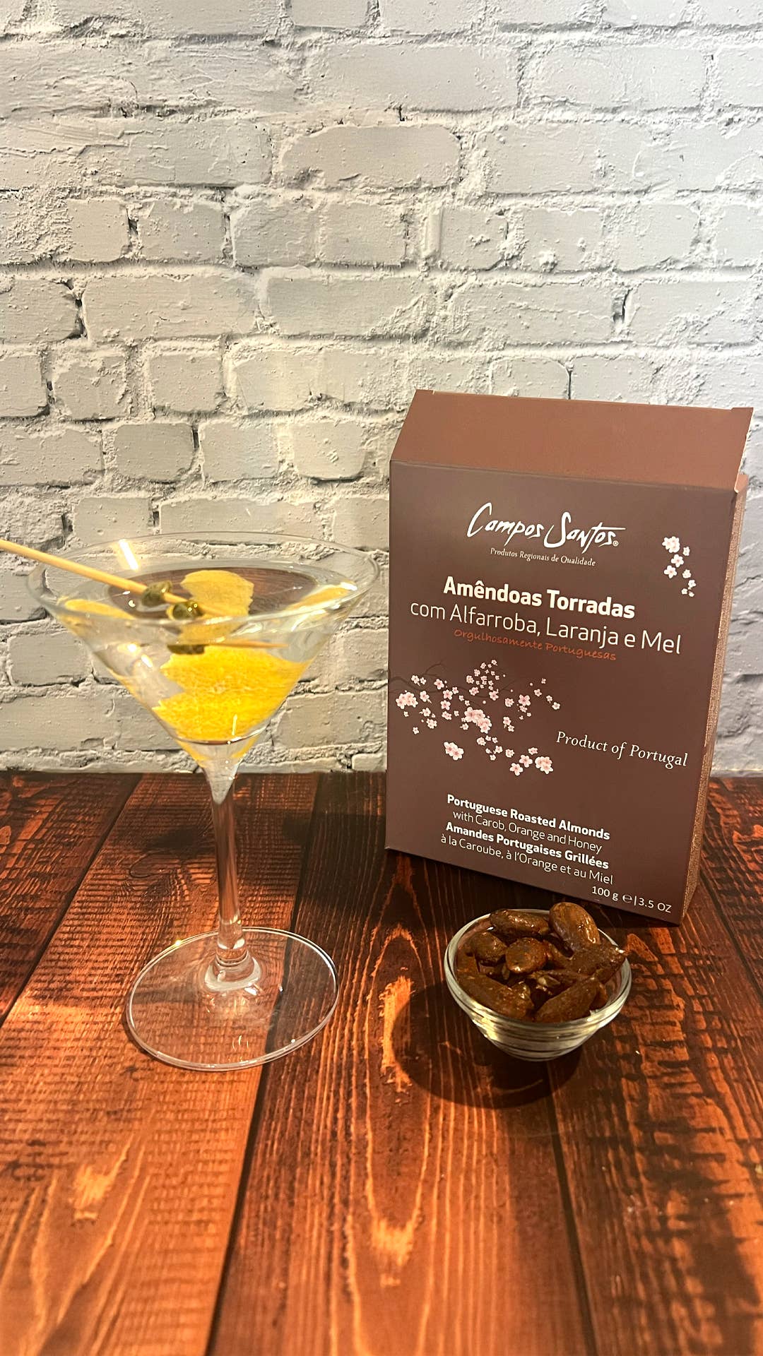 Campos Santos & Conservas Santos - Produtos Regionais - Wholesale Nuts - Roasted Almonds with Carob, Orange, and Honey - 100g1