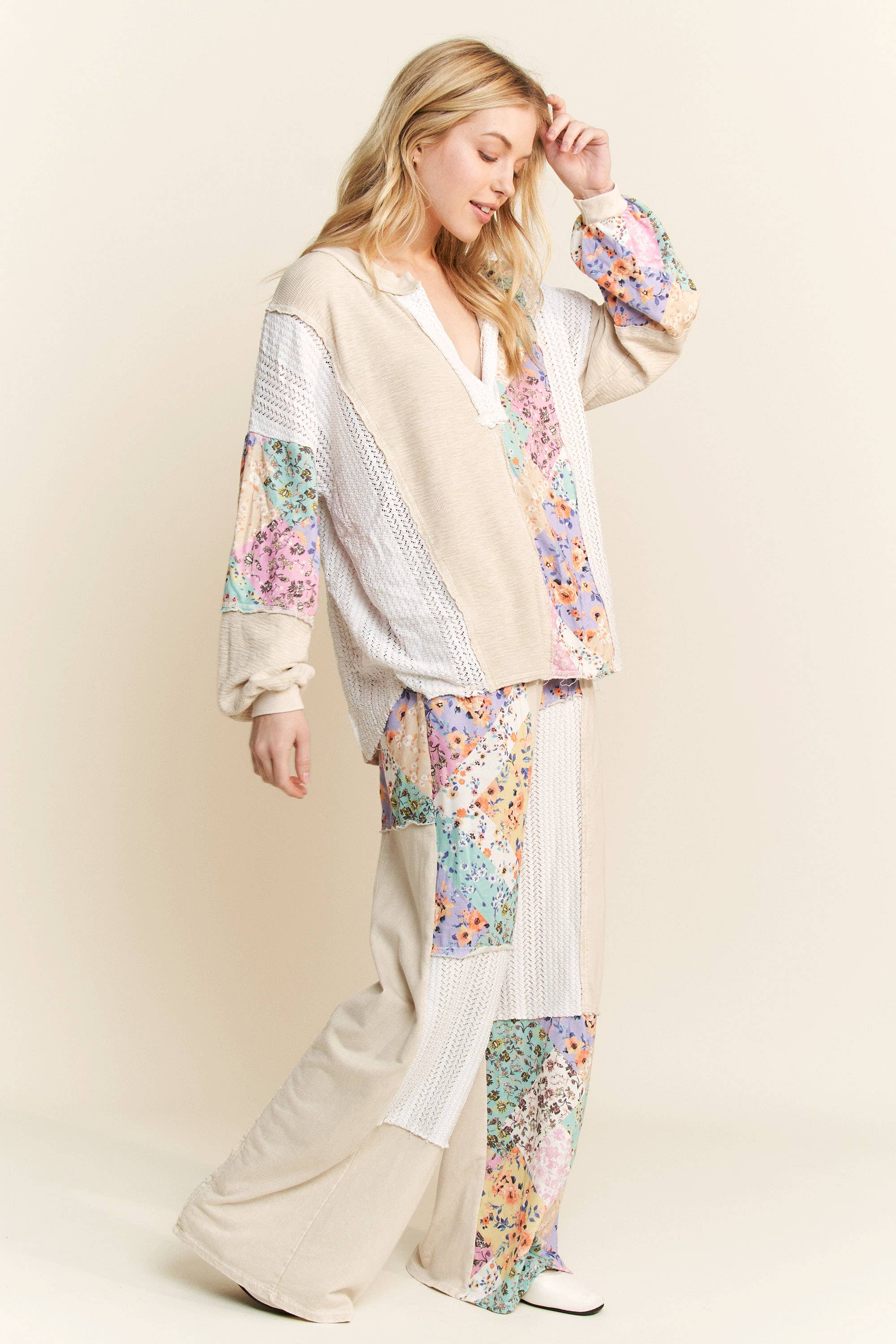 J.Her – Engroshandel Strikket top - Dame – Mineralvasket blomsterbølge-strikket jacquard boho-top HT6039P123