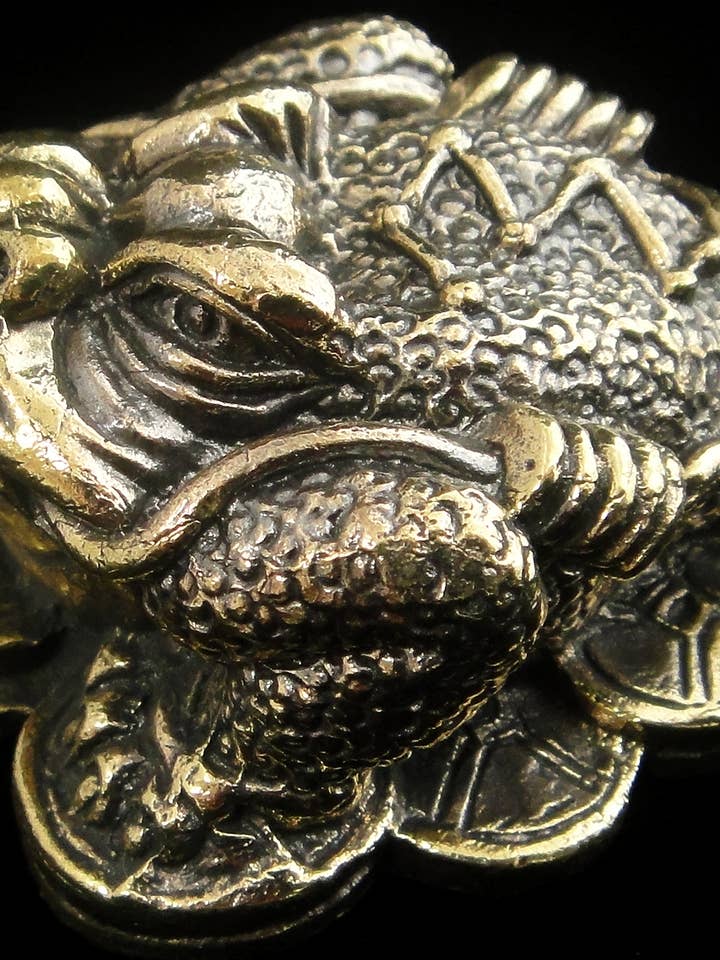 Brass Deity Statuette - Large - Lucky Frog for wholesale by Tika