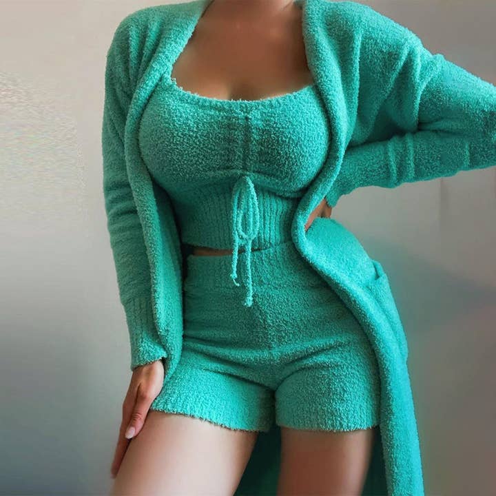 Abbigliamento da salotto Muntara per la vendita all'ingrosso da parte di Revella The Label