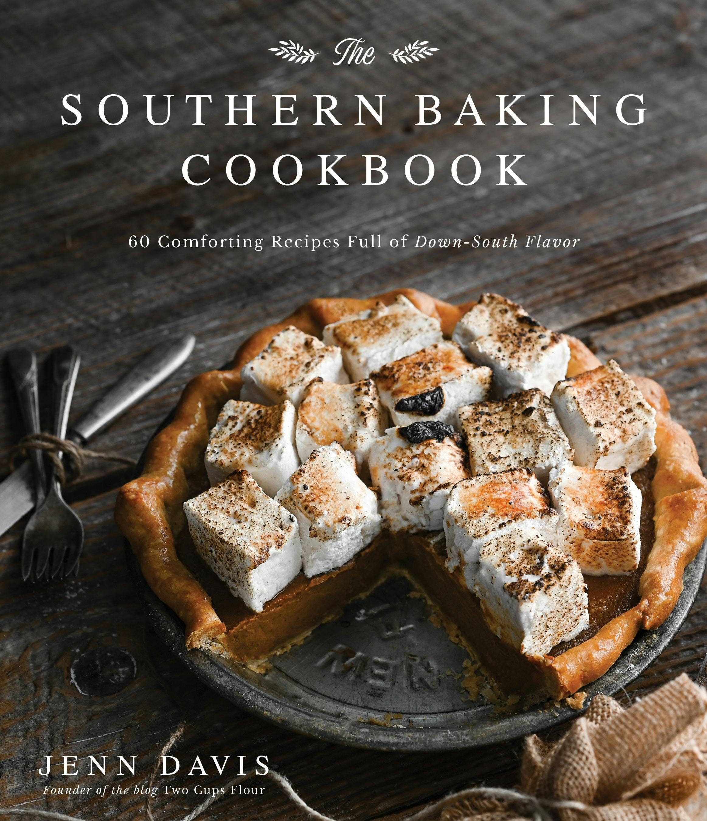 Macmillan Publishers - Wholesale Baking & Dessert - Southern Baking Cookbook: 60 Comforting Down-South Recipes0