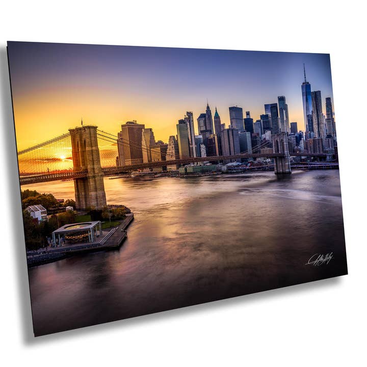Impression sur métal du pont de Brooklyn NYC | Paysage urbain au coucher du soleil pour la vente par Clifton Haley Photography