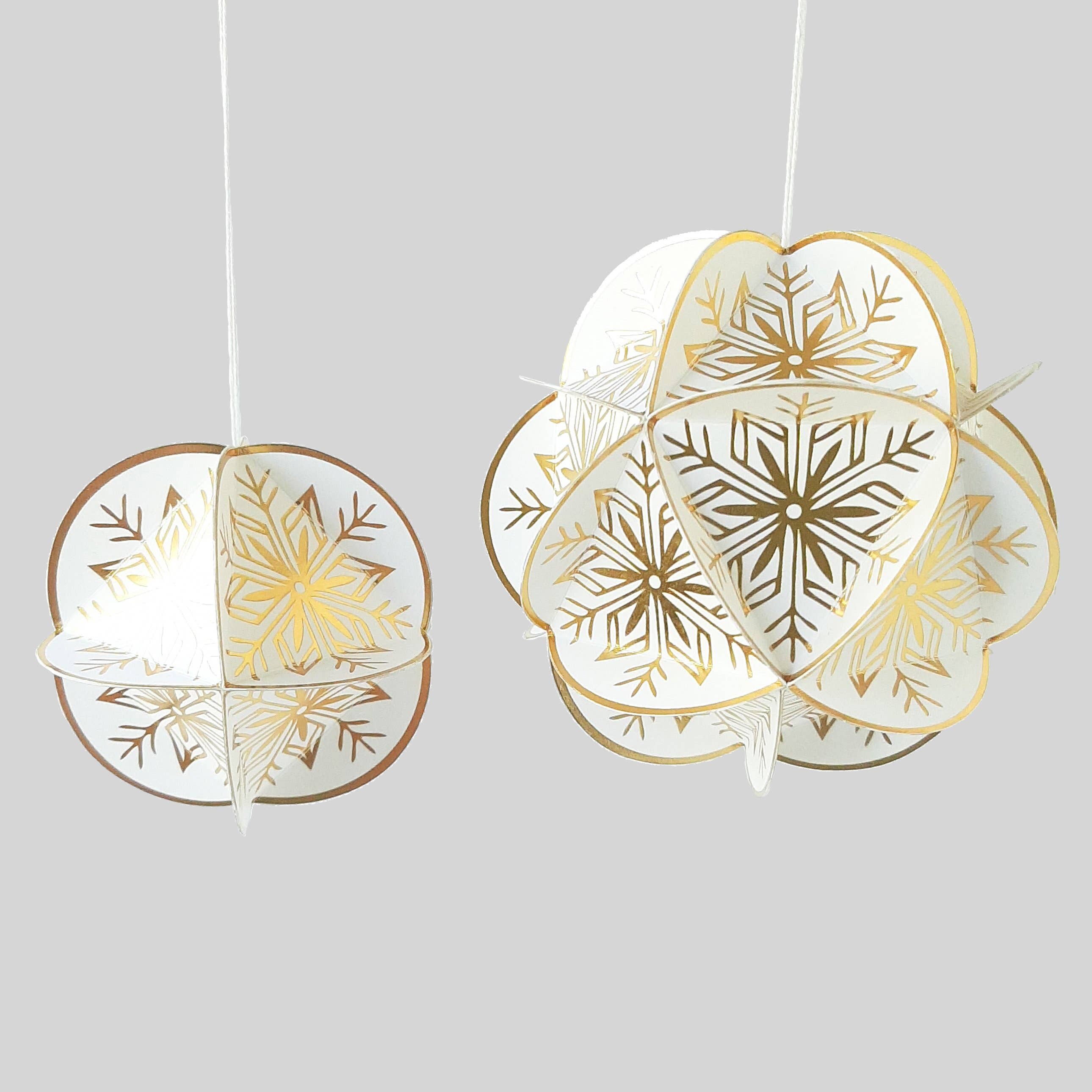 Kiss The Paper - Vente Kit de bricolage - Kit de décoration en forme de globe, Snowflake Out, 20 faces, or/blanc1