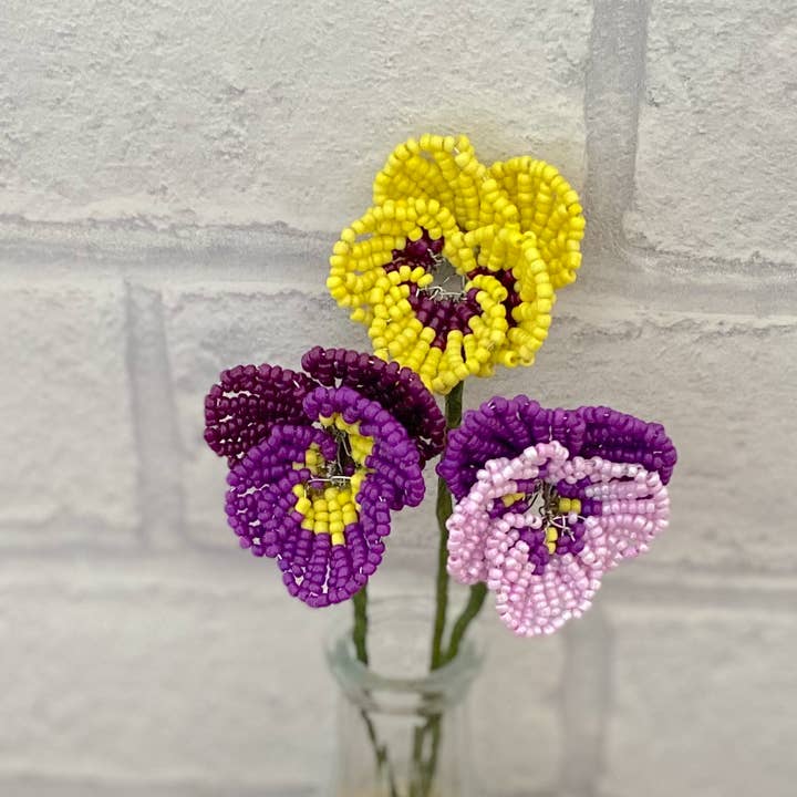 The Beaded Garden - Wholesale DIY craft kit - Pansy Beaded Flower Craft Kit - A creative gift idea.1