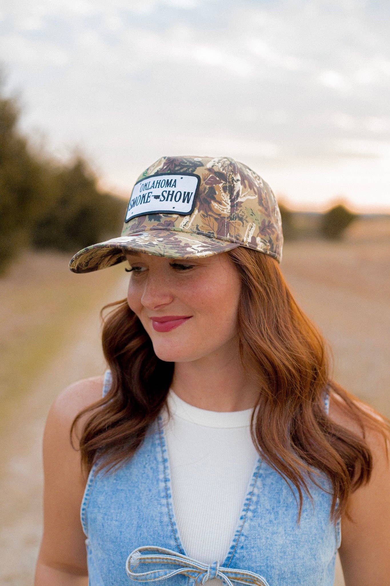 Hartland Goods - Vente Casquette de camionneur – femme - OKLAHOMA SMOKESHOW - CAMOUFLAGE1