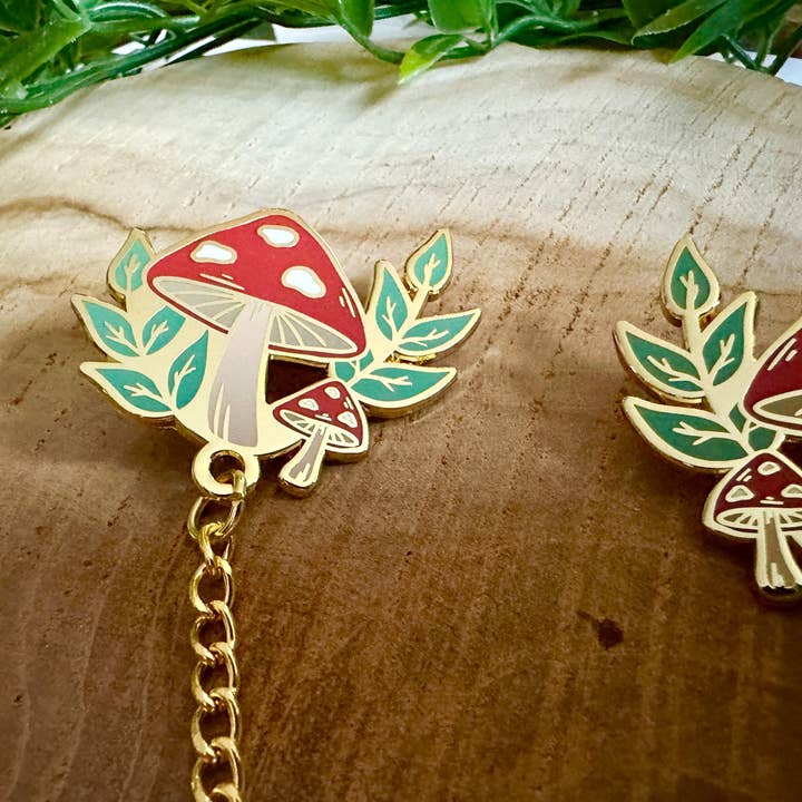Magic&Books - Wholesale Choker/Collar - Mushrooms Enamel Collar Pin3