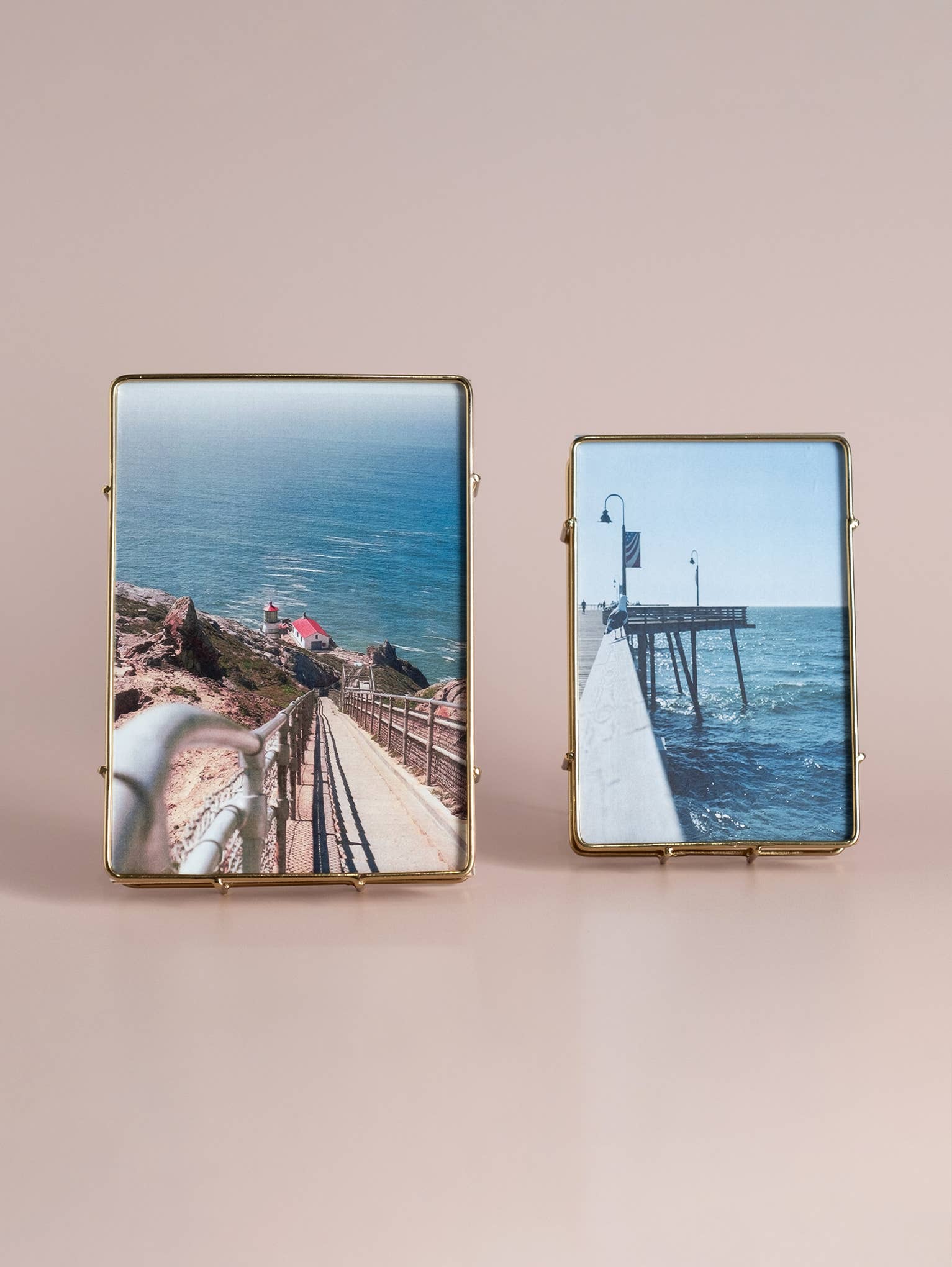 Made Market Co. - Wholesale Picture Frame - Industrial Photo Frame 5x74
