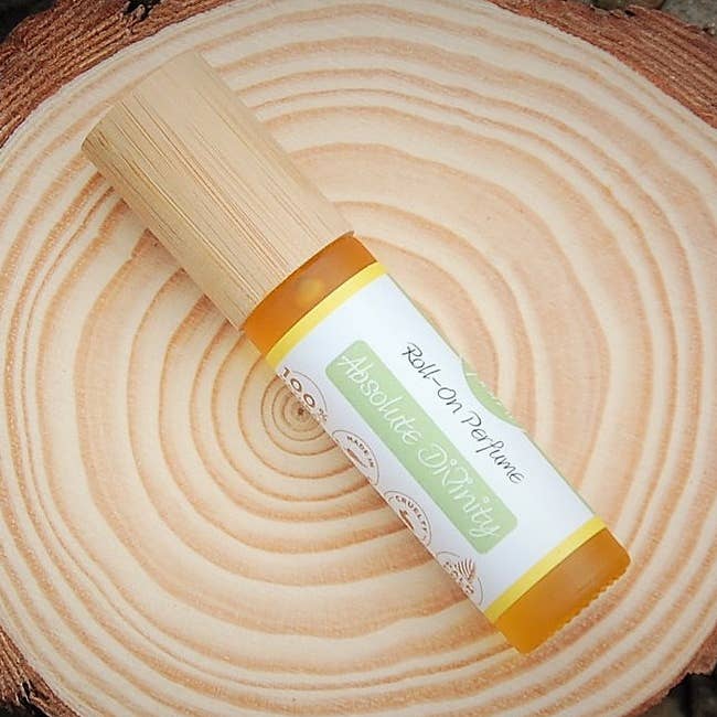 Profumo roll-on «Absolute Divinity» per la vendita all'ingrosso da parte di Nudi Point