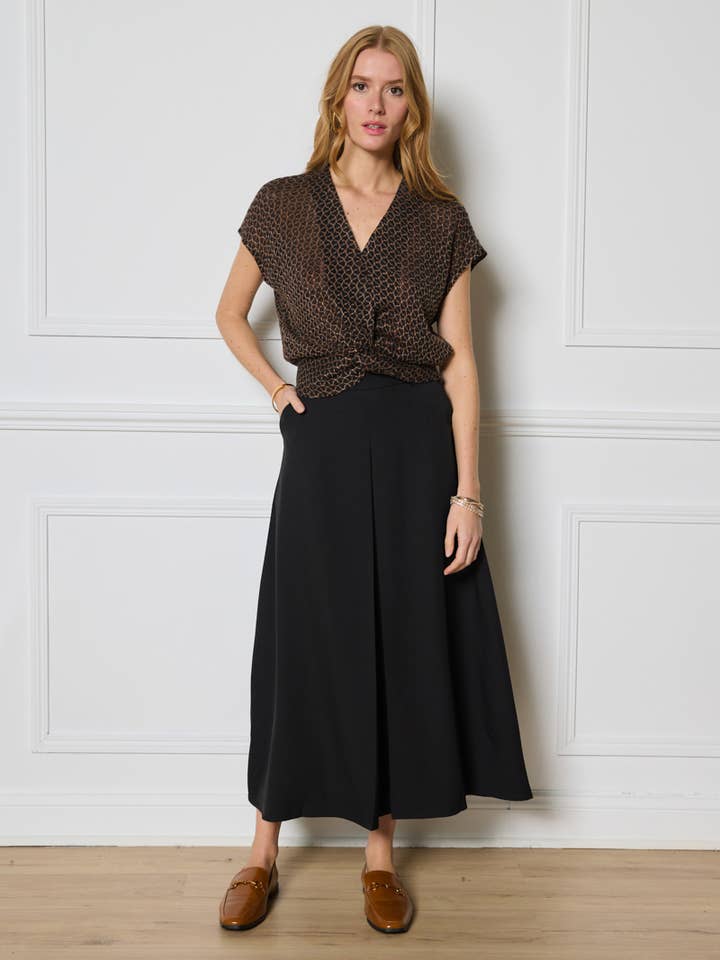 LULUMARY - Wholesale Blouse - Women's - Textured crop top H7008