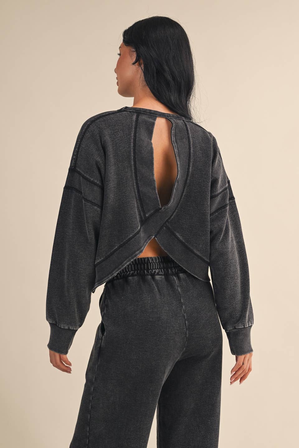 KIMBERLY C - Wholesale Athletic Top - Women's - Denim Wash Cutout Back Layering Fleece-Lined Sweatshirt22