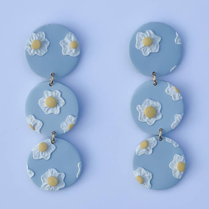 daisy three circle dangles for wholesale by The Color Theory
