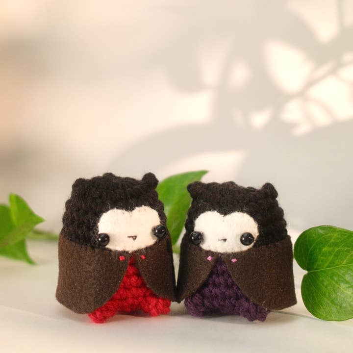 Juguete o llavero de vampiro de ganchillo - Peluche de Halloween para venta al por mayor de Mohu