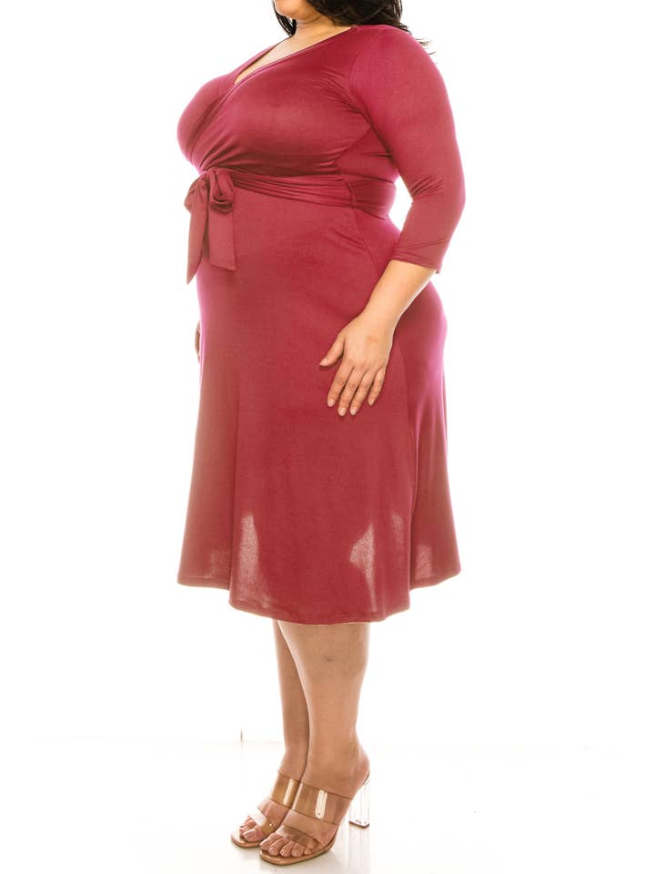 MOA COLLECTION – Vestido - Mulher por atacado – Vestido Wrap Plus Size Mulher Gravata Cintura com Decote em V (pacote aberto)17