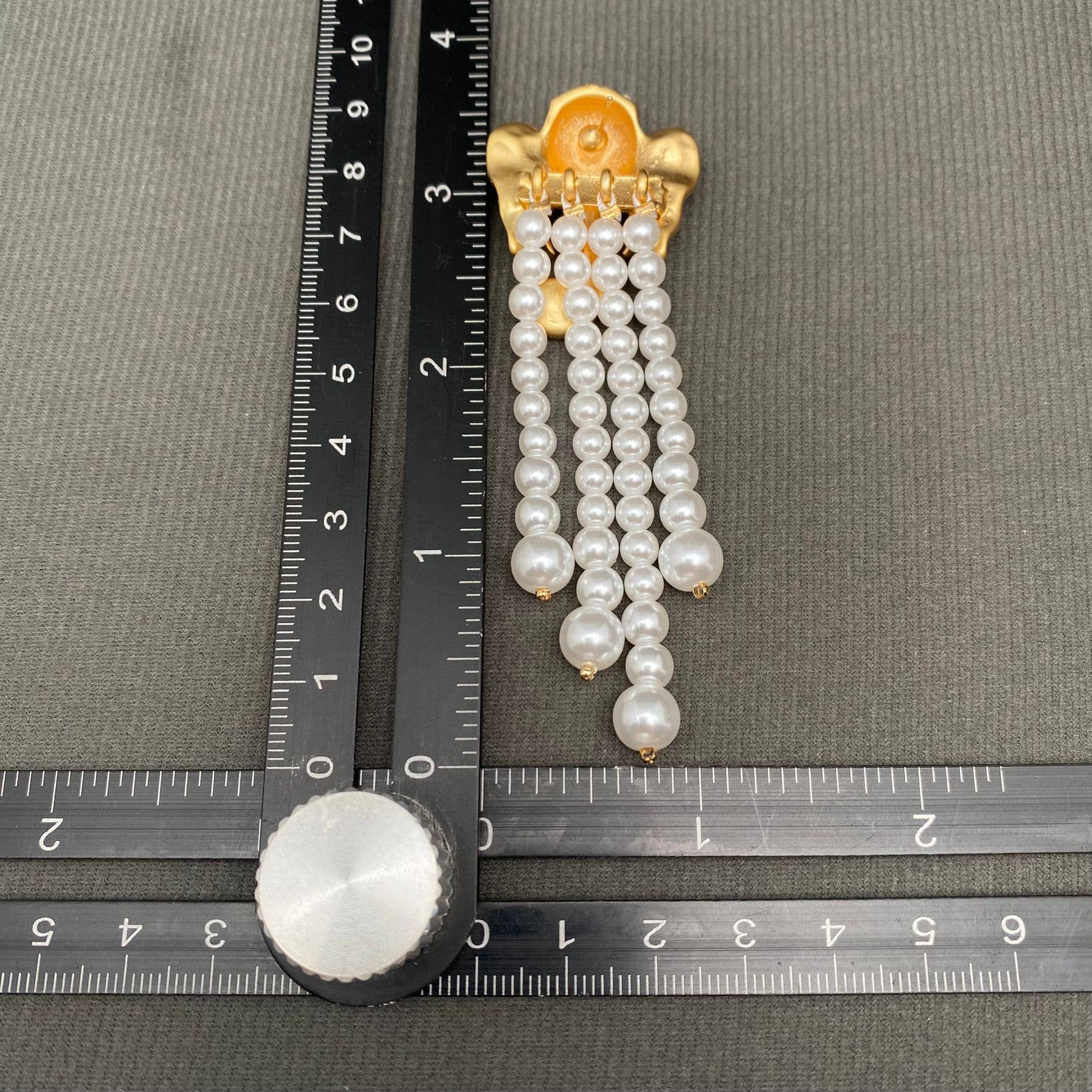 Mio Queena – Engroshandel Hængeøreringe og creoløreringe – Perle Frynser CZ Indlagte Guld Belagte Elefanthoved Ørestikker3