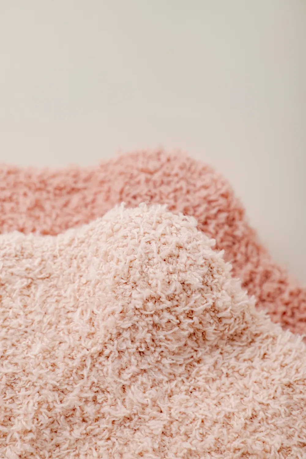 Marc JoJo – wholesale Socks – Women's – 🧦✨ Long Fuzzy Socks ❄️💖8