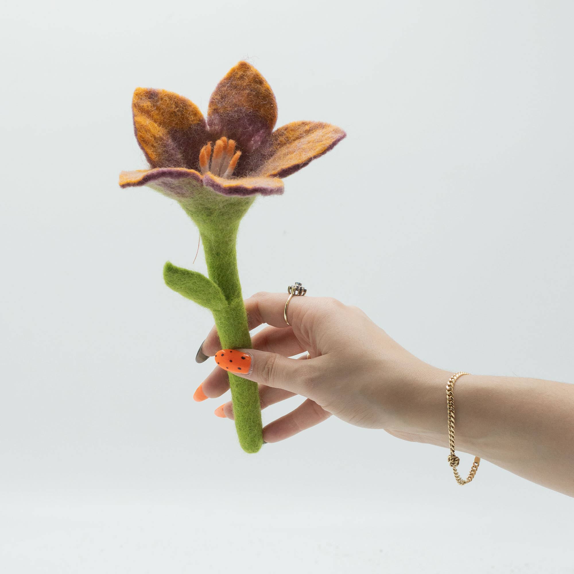 AW Artisan – wholesale Konstgjorda blommor – Filtblommor - Iris (Blandade färger)2