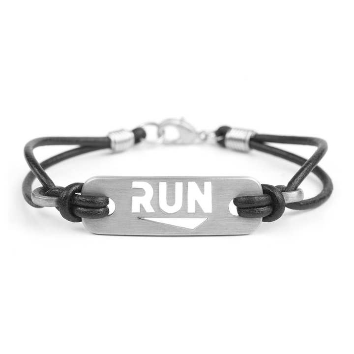RUN Armbånd - Sort eller Pink Læder for engroshandel hos ATHLETE INSPIRED, Inc.