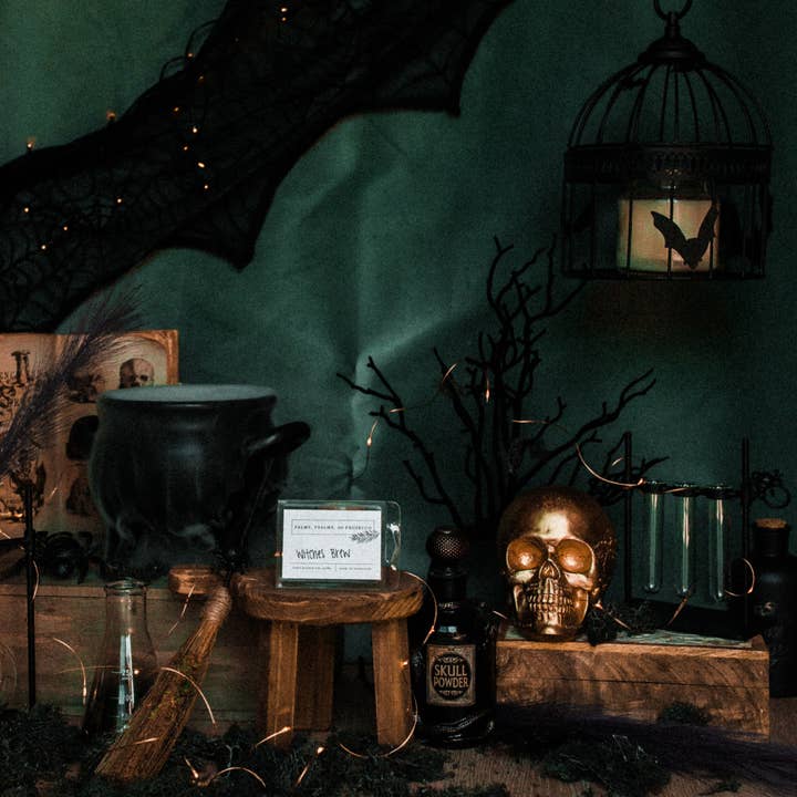 Witches Brew Wax Melts pour la vente par Palms, Psalms, & Prosecco