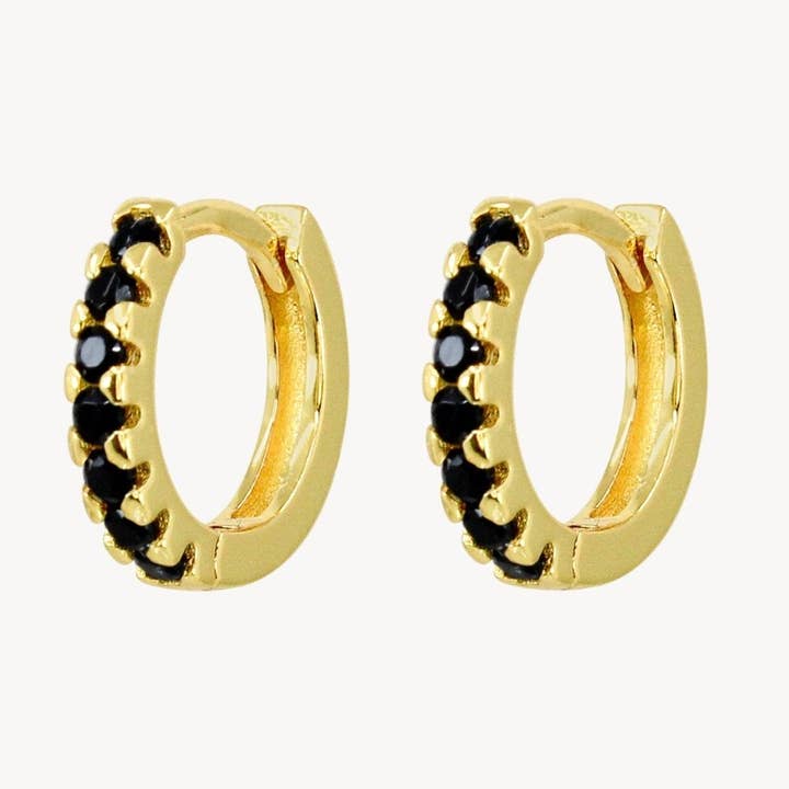 Huggie Mini Pavé - Noir pour la vente par Lucky Eleven