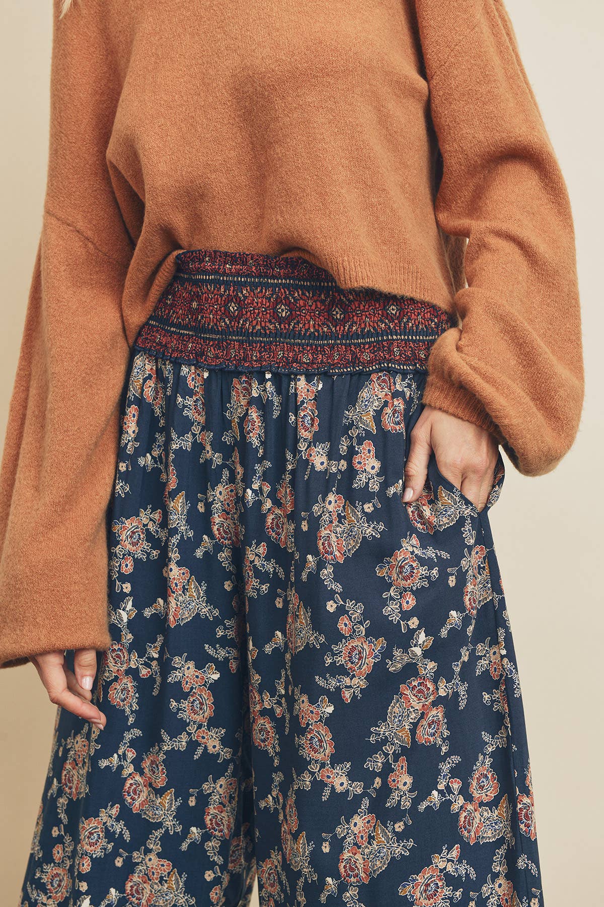 Dress Forum – wholesale Knitted jumper – Women′s – FW2546 Soft Bubble Sleeve Sweater32