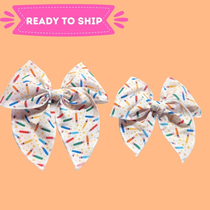 Nœud à crayons colorés pour la vente par Sparkling New Baby, LLC.