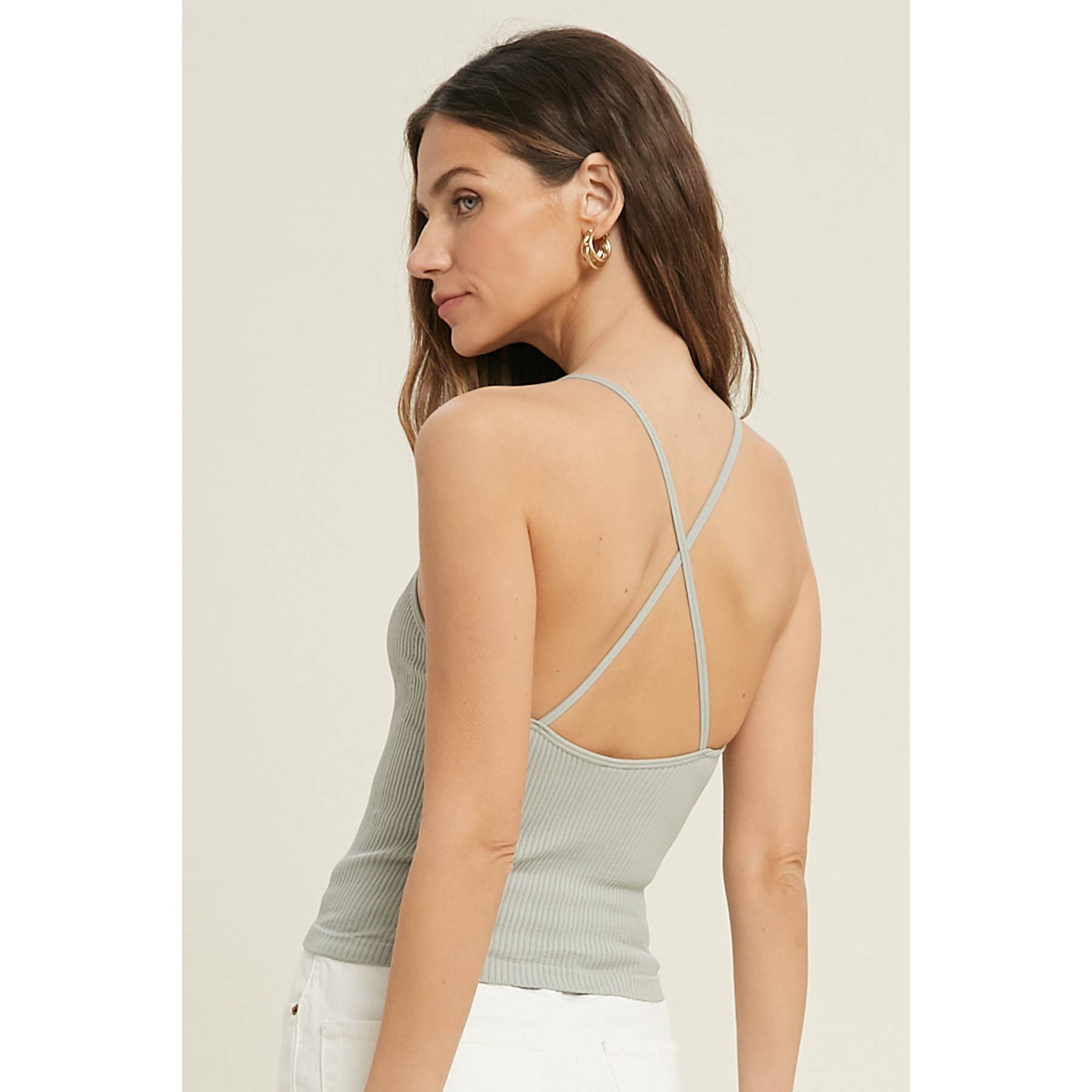 Wishlist Apparel - Wholesale Bralette - Dames - NAADLOZE BRAMI MET HOGE HALS EN GEKRUISTE RUGDETAIL/WL21-631710