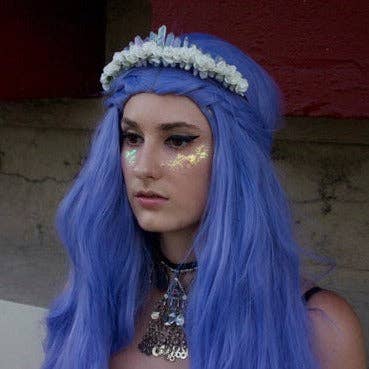 corona floreale Caroline per la vendita all'ingrosso da parte di Judy & Madeleine