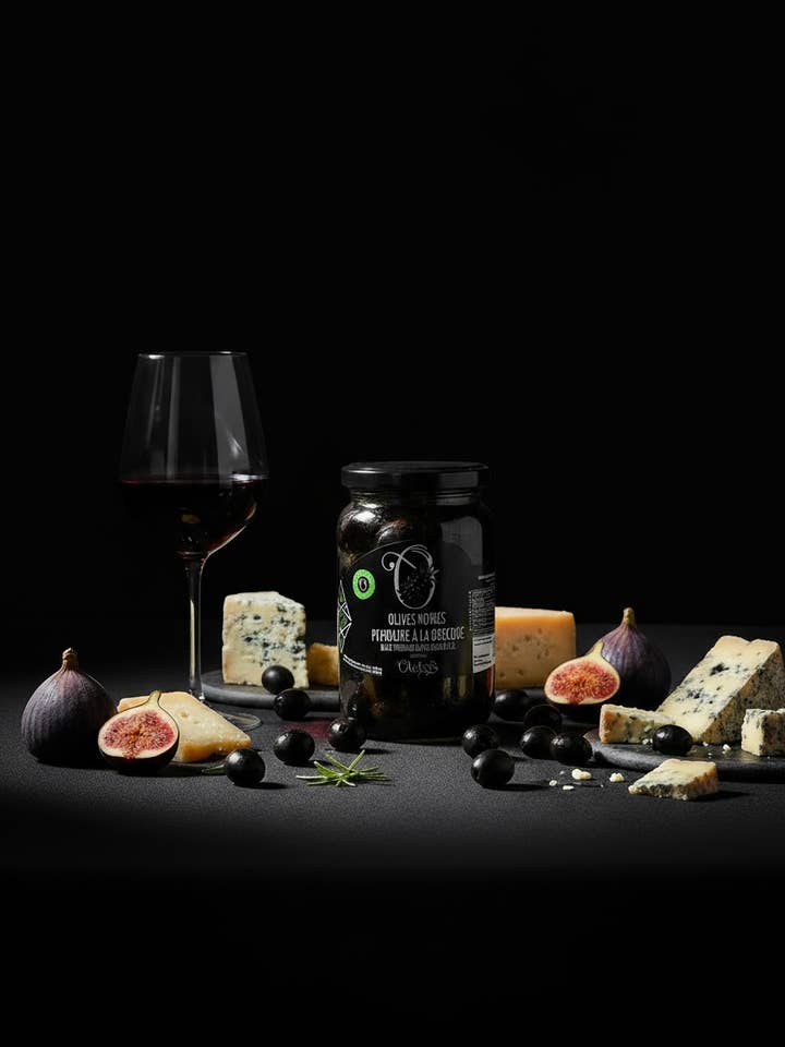 Schwarze Picholine-Oliven nach griechischer Art – Oleisys® für den Großhandel von Oleisys