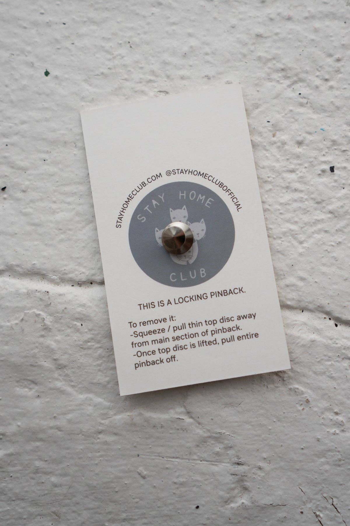 Stay Home Club – wholesale Lapel pin/button – Leaf Umbrella Pin | Enamel Frog Lapel Pin3