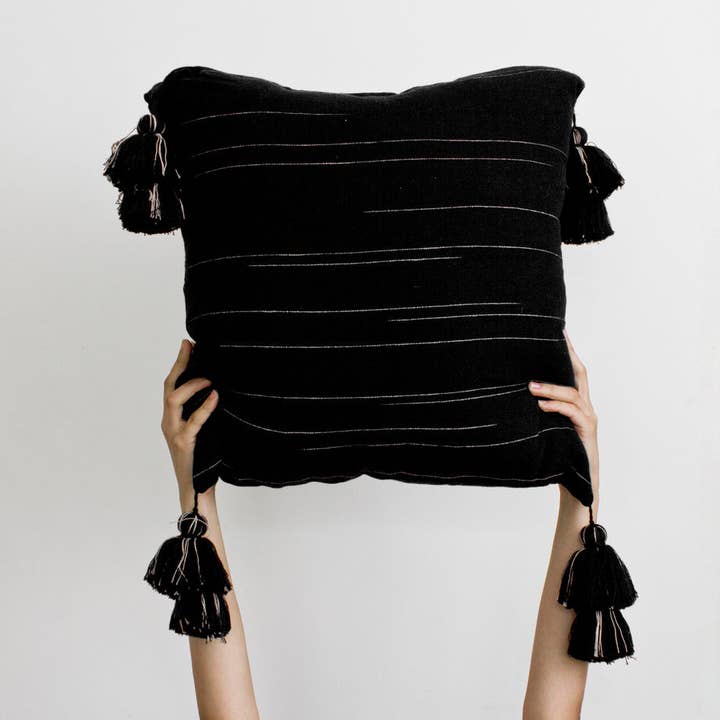 Easy Kissenbezug mit Quasten für den Großhandel von Suceso