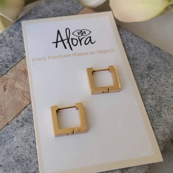 Alora Boutique Inc. - Wholesale Huggie Earrings - Kelly | Simple Square Huggie Hoop Earrings1