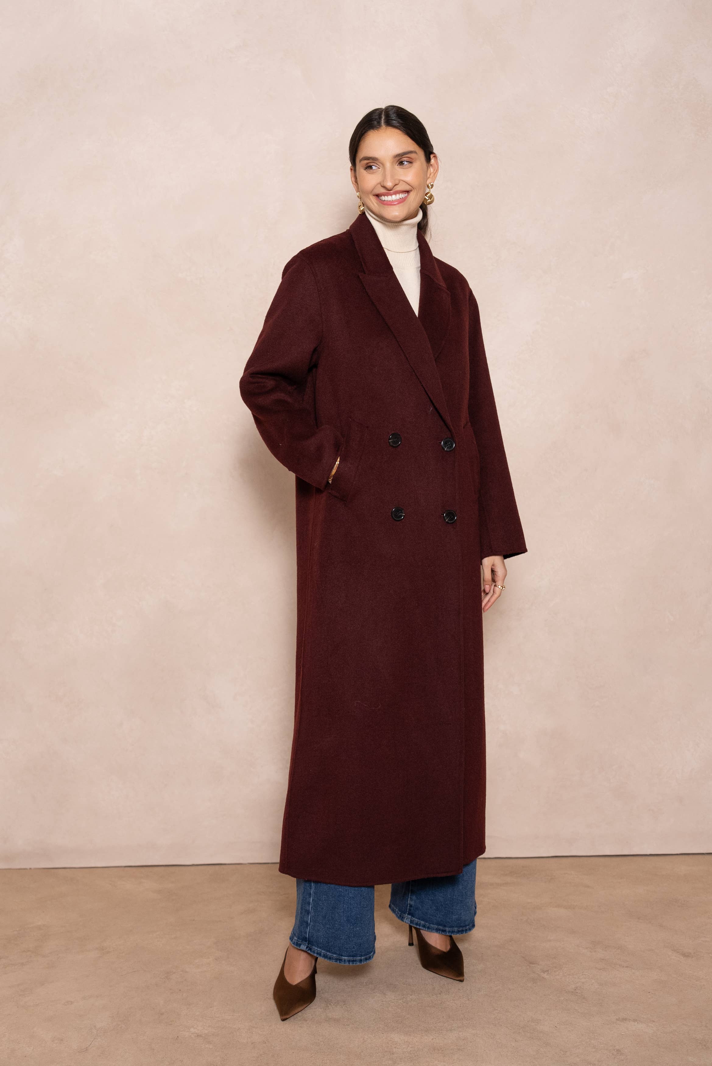 Attentif Paris – Großhandel Mantel - Damen – Extra langer, handgenähter Oversize-Mantel aus Wollmischung43