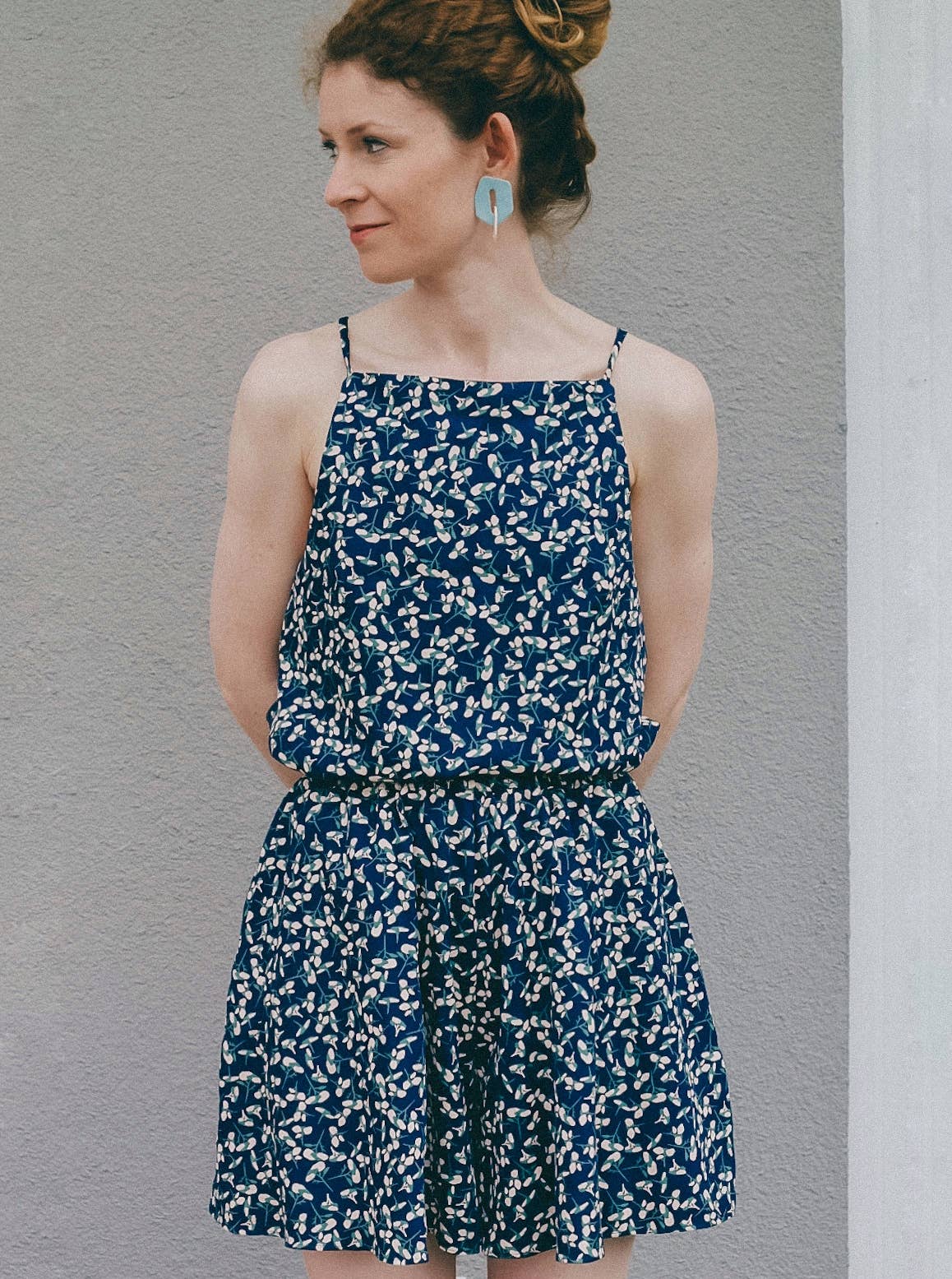 Eglantine et Zoé - Wholesale Stofrol - Atlantisch blauwe viscosestof van keperstof11