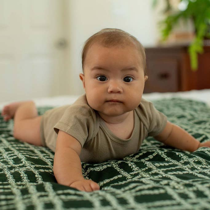 Pikake Palaka Baby Swaddle for wholesale by Paradise Now Hawaiʻi