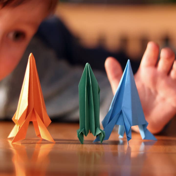 Pikkii – wholesale DIY craft kit – Child – Flying Paper Rockets | DIY Rocket Kit | Screen-Free Gift6