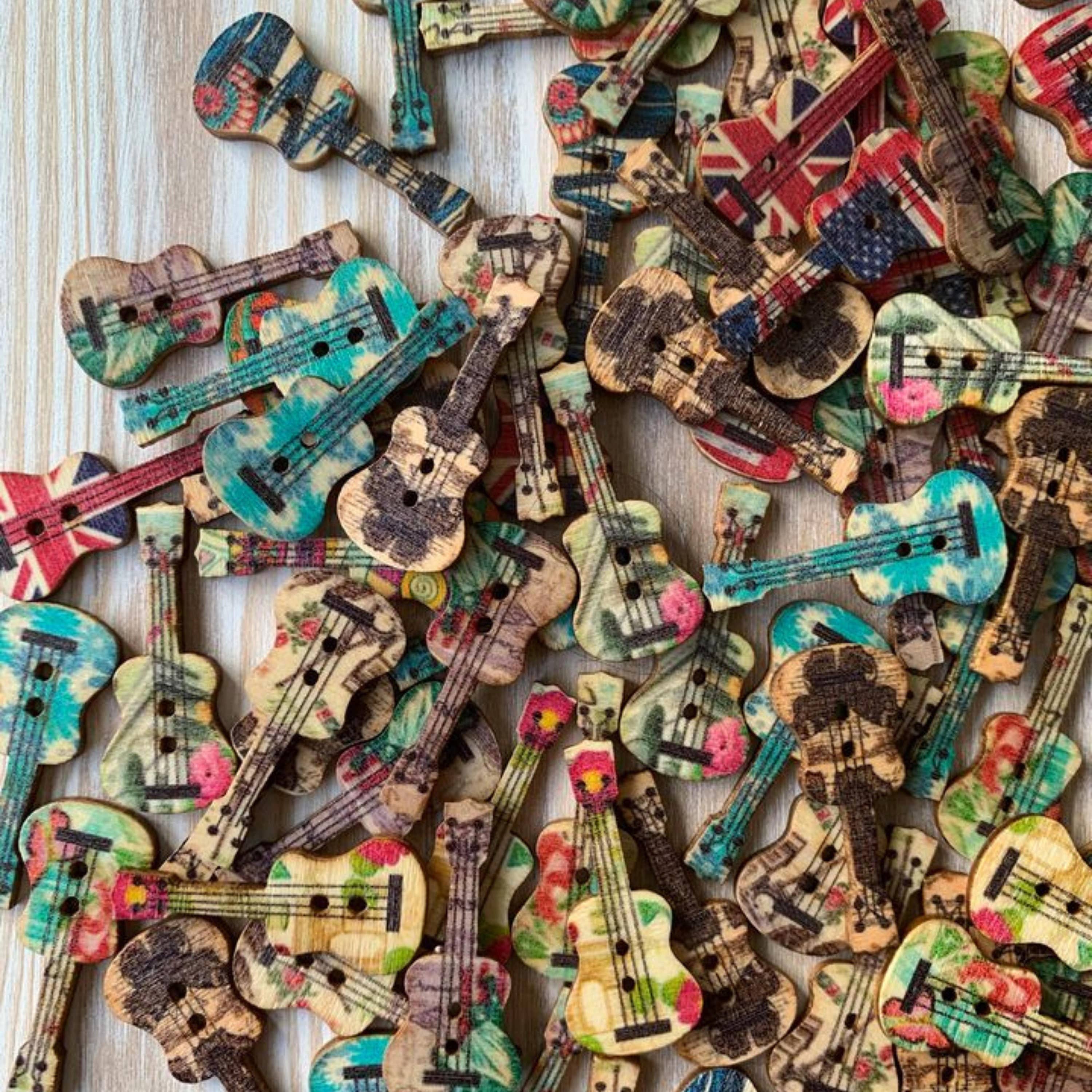 Magnifique Hearts – wholesale Sewing button/snap – Wooden Buttons, 1 Inch, Guitar Shaped Buttons, Assorted Styl0