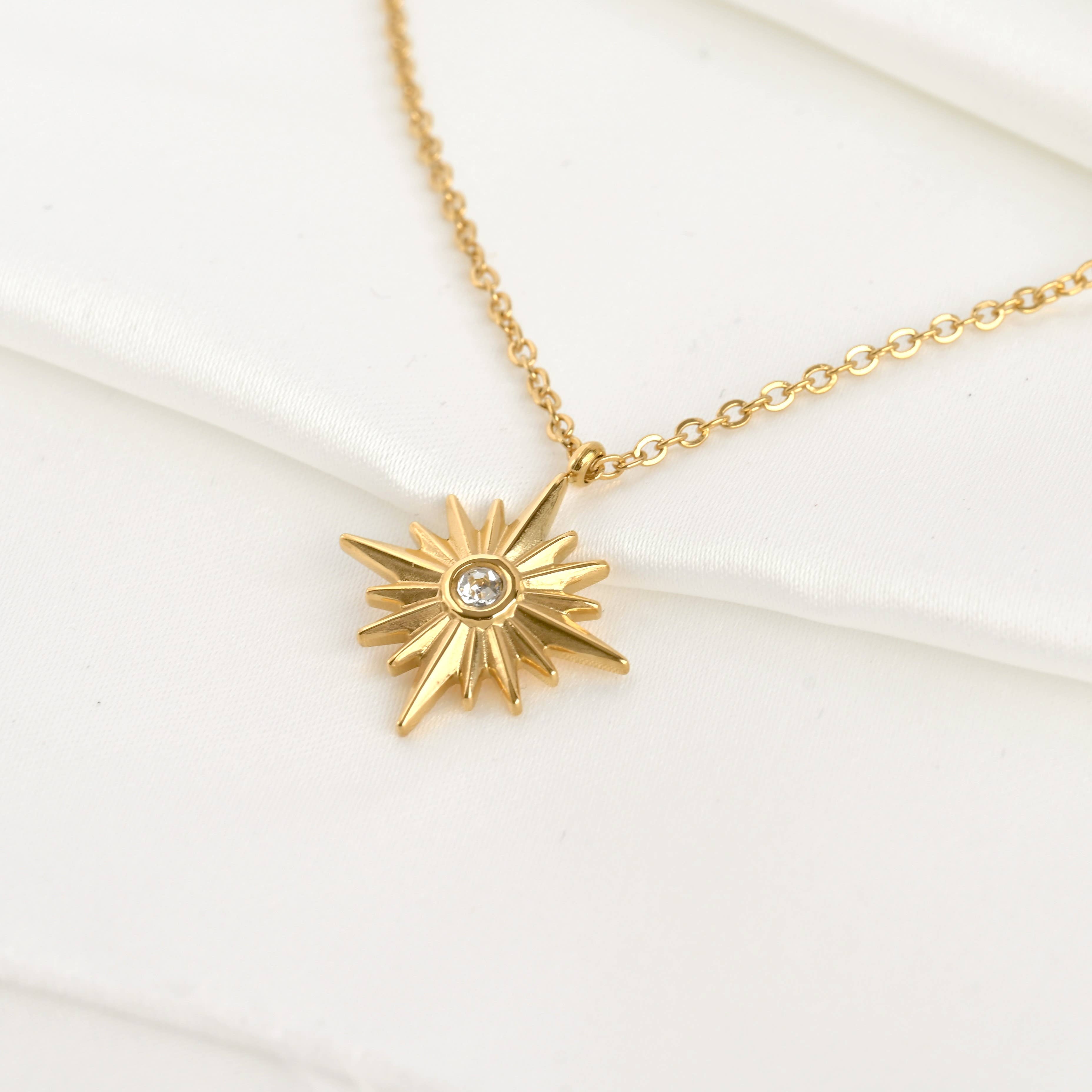 Blueyejewelry - Vente Colliers à pendentif - Collier pendentif étoile polaire en or 18 carats - Étanche9