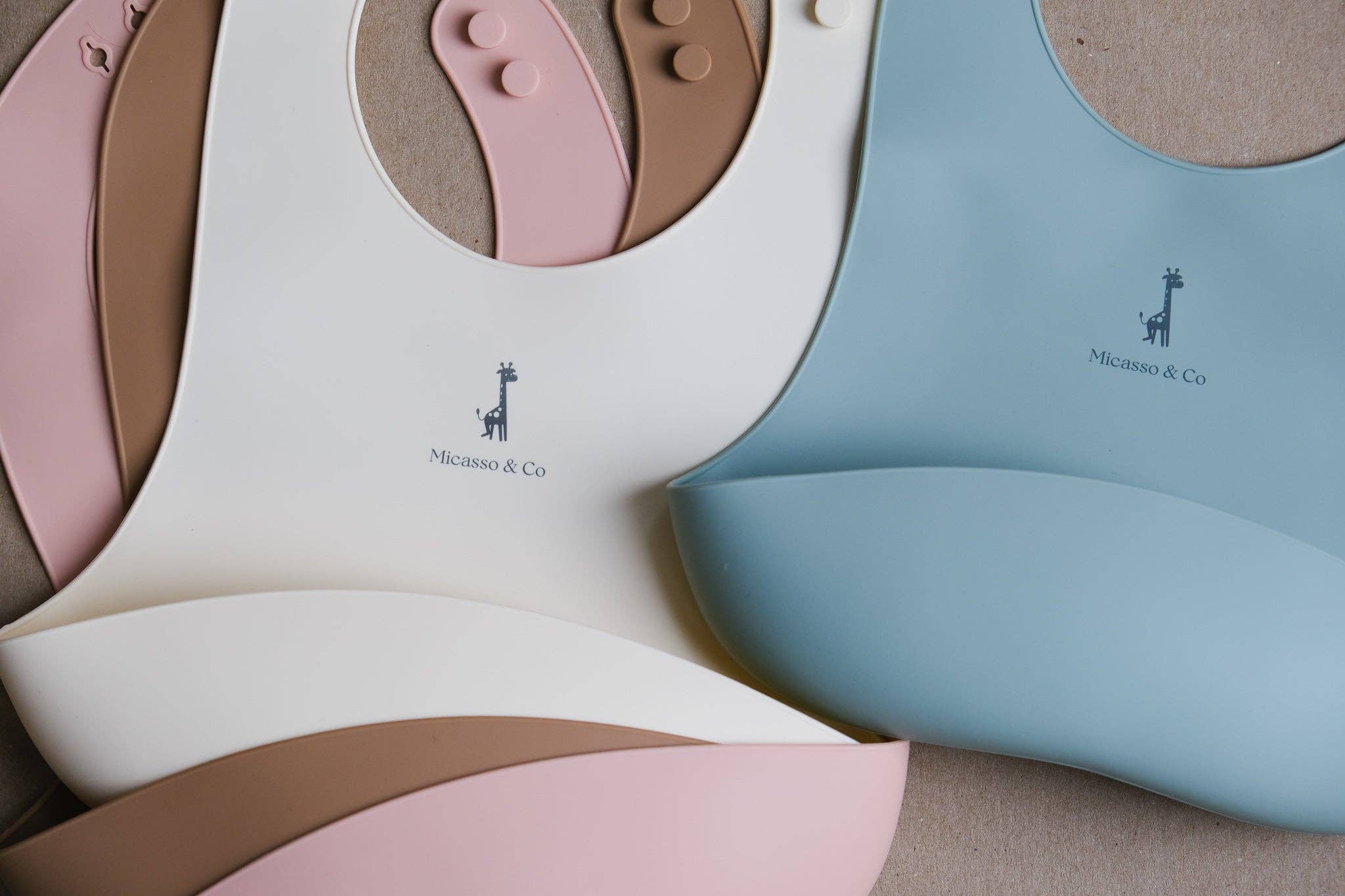 Micasso & Co - Wholesale Bib - Baby - Adjustable silicone bib7