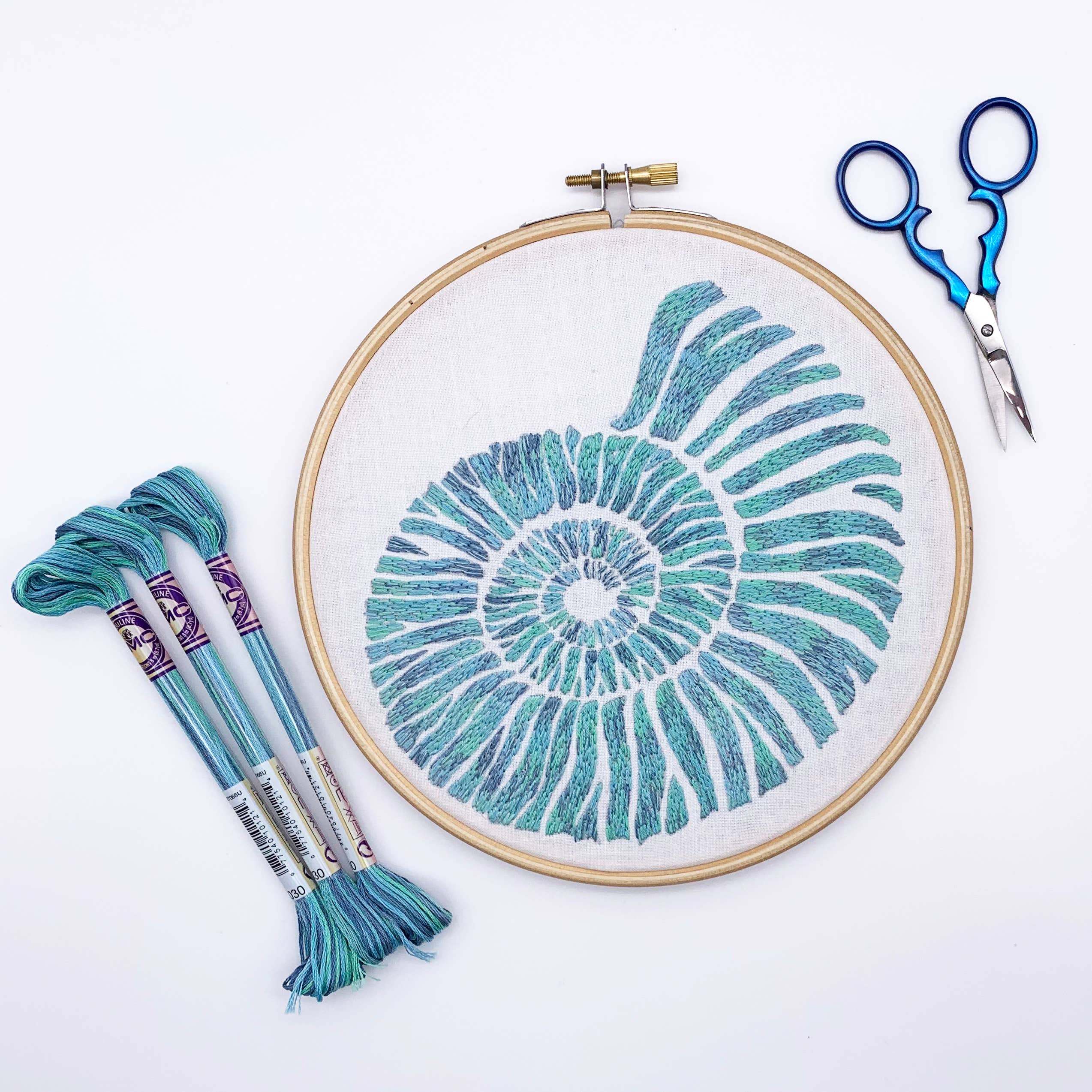 Cinnamon Stitching - Wholesale Craft Sewing Kit - Ammonite Embroidery Kit3