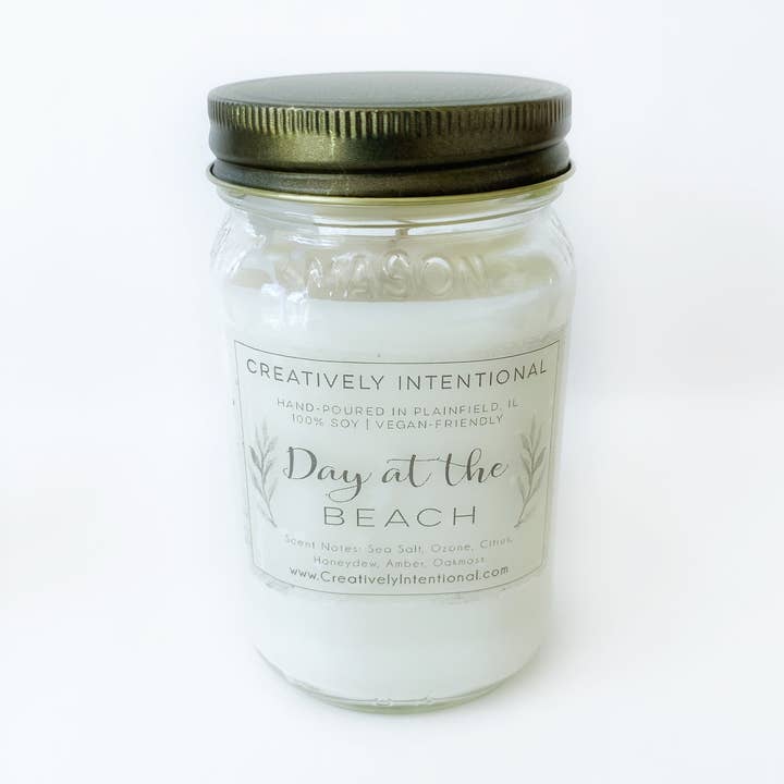 Bougies de soja Journée à la plage pour la vente par Creatively Intentional Candle Co.