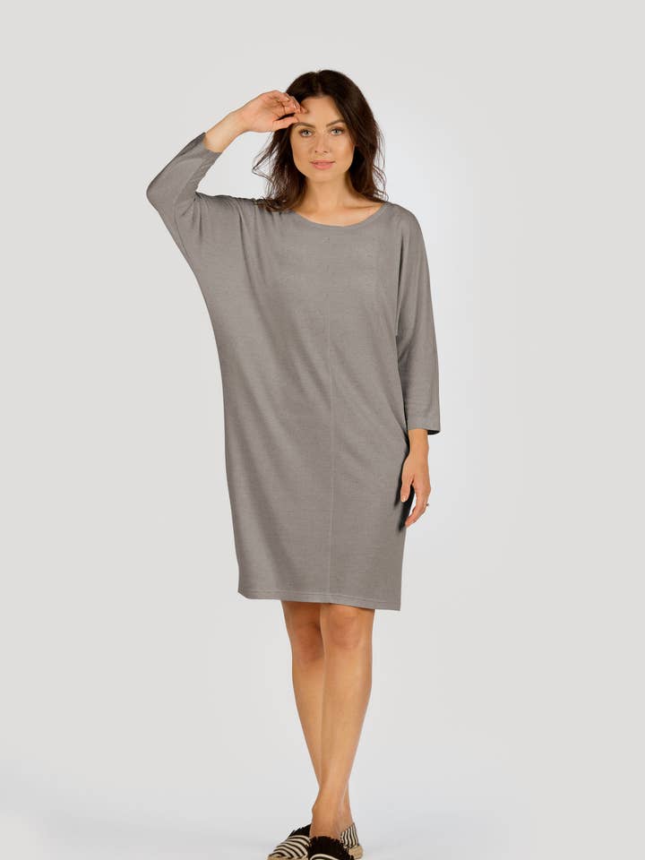 Robe femme à ourlet droit pour la vente par linenease