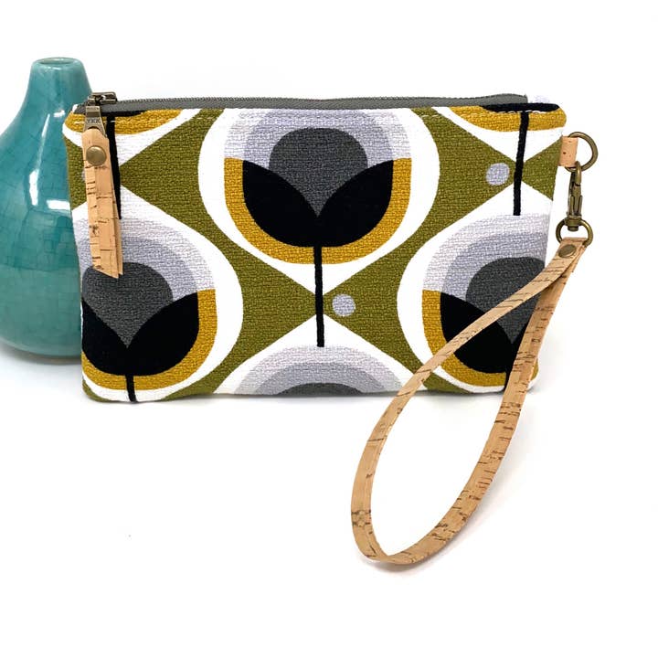 Organisk Essential Wristlet/Clutch Geo Floral Olive for engroshandel hos mmb by hand