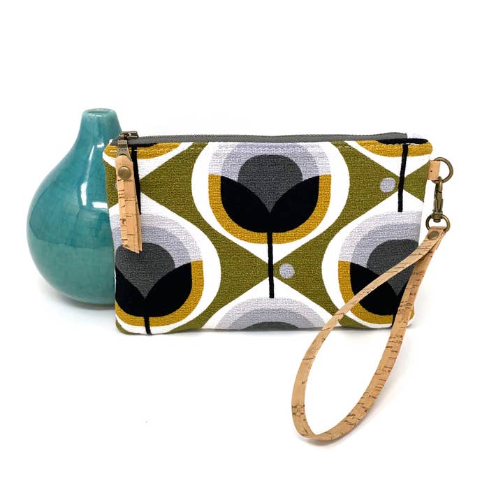 Organisk Essential Wristlet/Clutch Geo Floral Olive for engroshandel hos mmb by hand