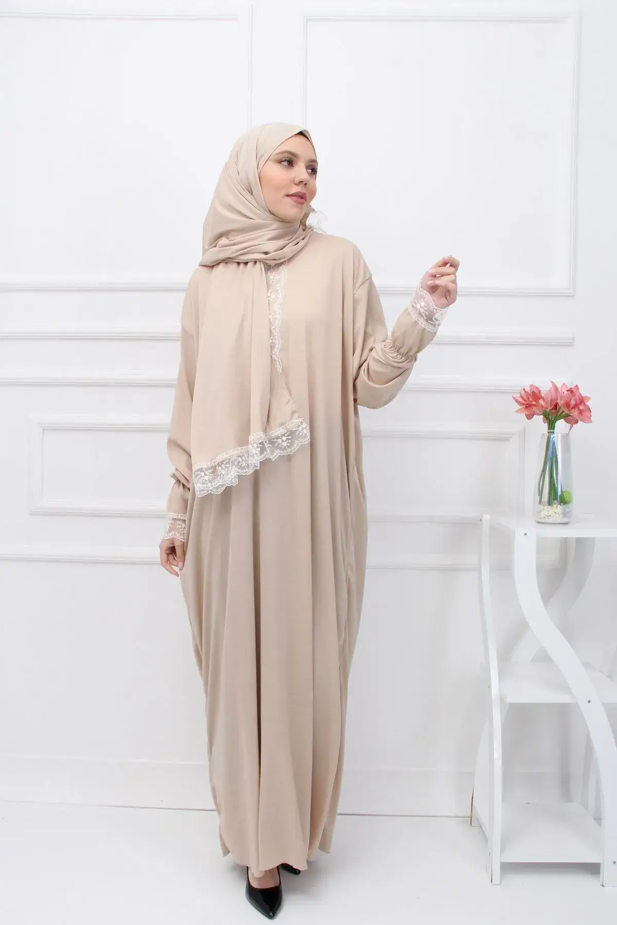 Meyran - Vente Hijabs – femme - Robe abaya saisonnière avec foulard intégré - options de couleur0