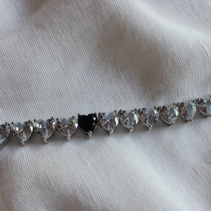 Daemon srls - Wholesale Tennis Bracelet - CHERIE - heart shaped cubic zirconia tennis bracelet - cuore11