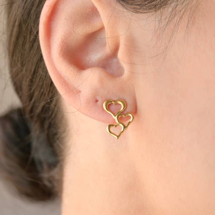 Orecchini pendenti a triplo cuore - Orecchini a cuore in oro 18 carati per la vendita all'ingrosso da parte di Blueyejewelry