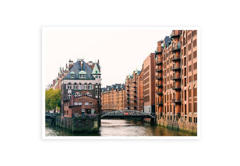 Hey!Cards GmbH & Co. KG - Wholesale Postcard - Hamburg Warehouse District | Postcard0
