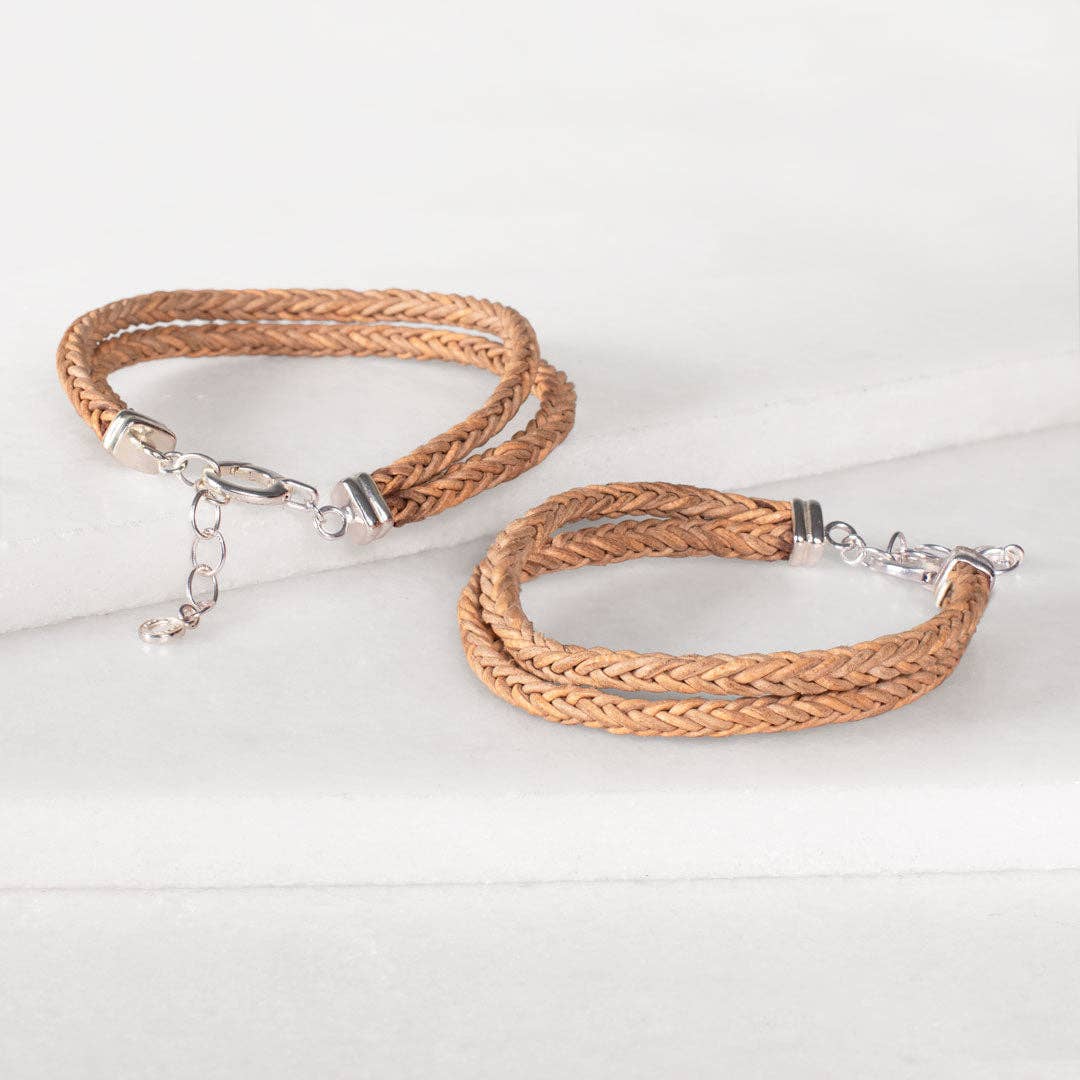 URBAN-EQUESTRIAN - Vente Bracelets à breloques/pendentifs - Tally - Bracelet en cuir tressé en forme de fer à cheval pour pièces de monnaie en naturel1