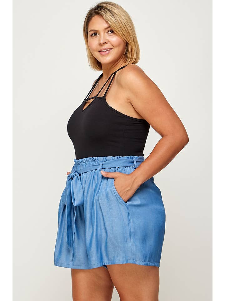 Preto Recorte de Tamanho Plus Cami Top para venda a revendedores na Faire2